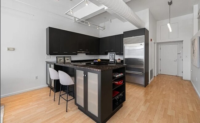 Building Photo - 649 2nd Ave
