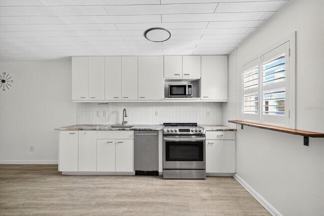 Foto del edificio - 2808 W Azeele St