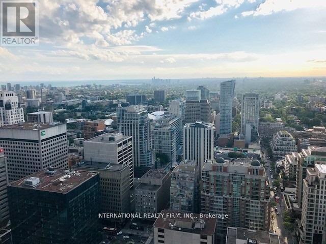 Photo du bâtiment - 1-4101 Yorkville Ave
