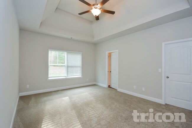 Foto del edificio - 290 Orchard Ln