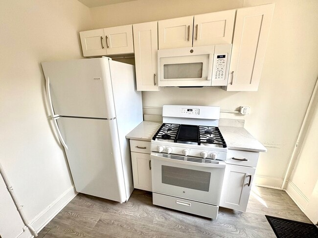 Building Photo - Historic Downtown Annapolis 2 bedroom charmer