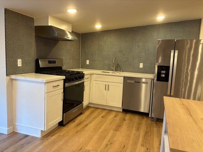 Foto del edificio - 2505 NE 140th St