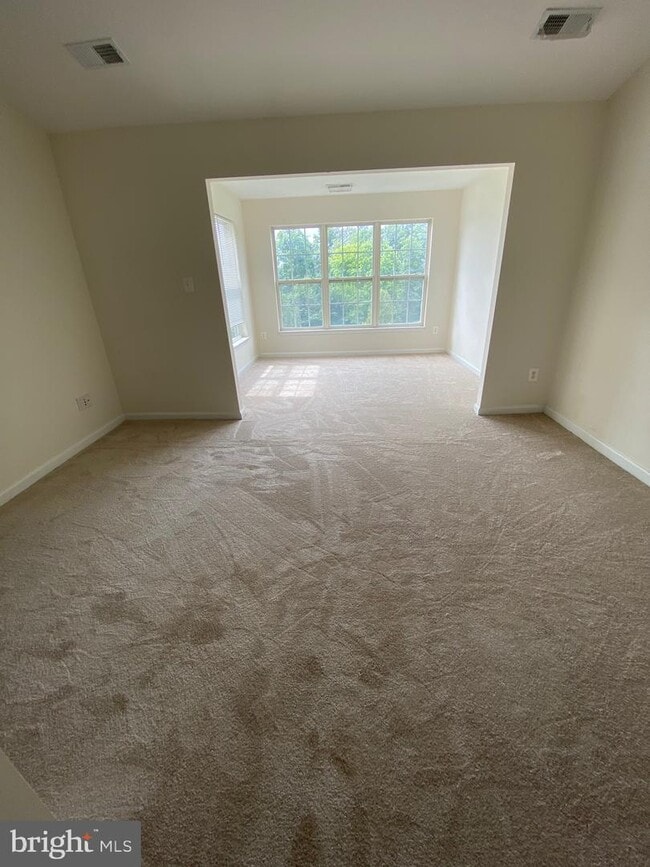 Building Photo - 13012 Park Crescent Cir
