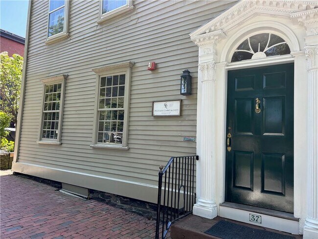 Building Photo - 35 Touro St