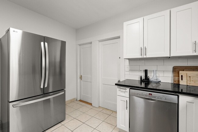 Building Photo - 102 Montclair Ave