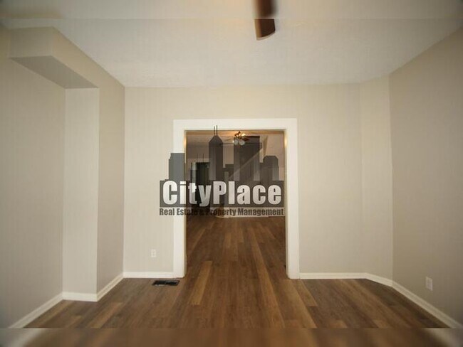 Foto del edificio - 2862 Highland Pl