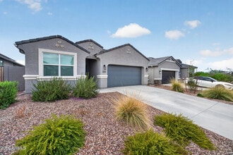 Building Photo - 1823 W Sombra Ave