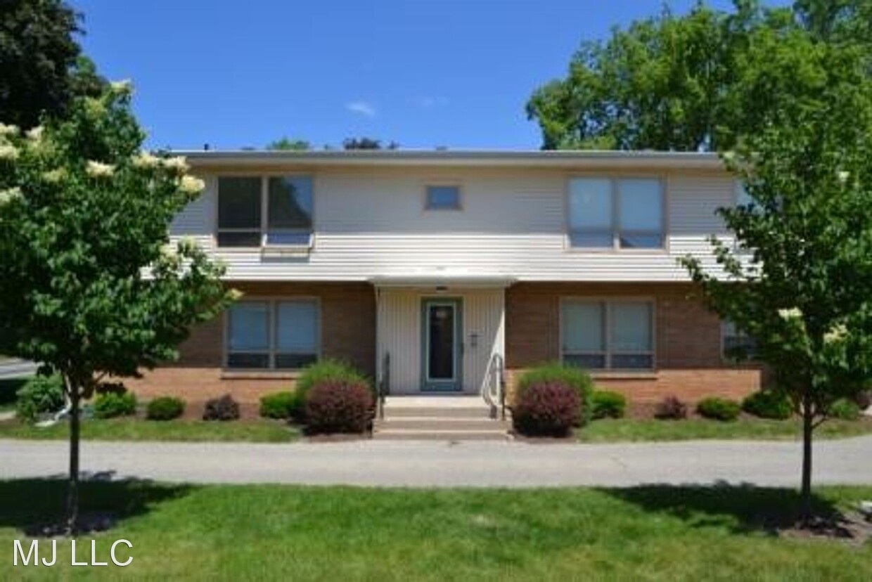 Primary Photo - 6304 Eastgate Rd