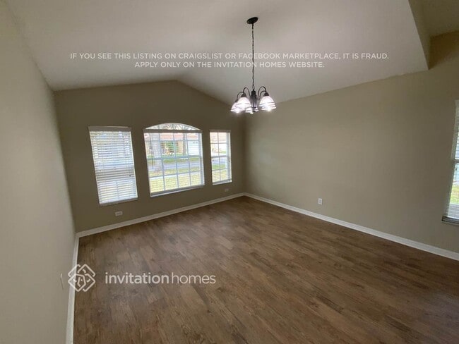 Building Photo - 1661 Oak Spring Dr