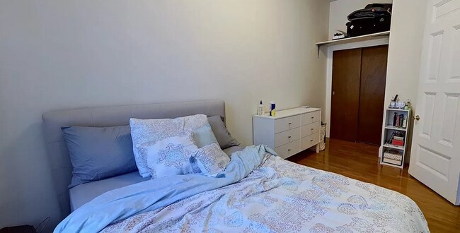 Foto del edificio - 1073 Beacon St