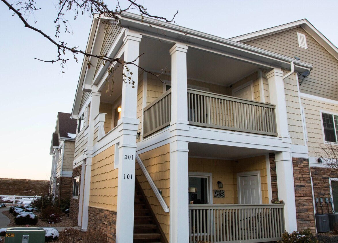 Foto principal - BEAUTIFULLY 2 BEDROOM CONDO IN CENTERRA