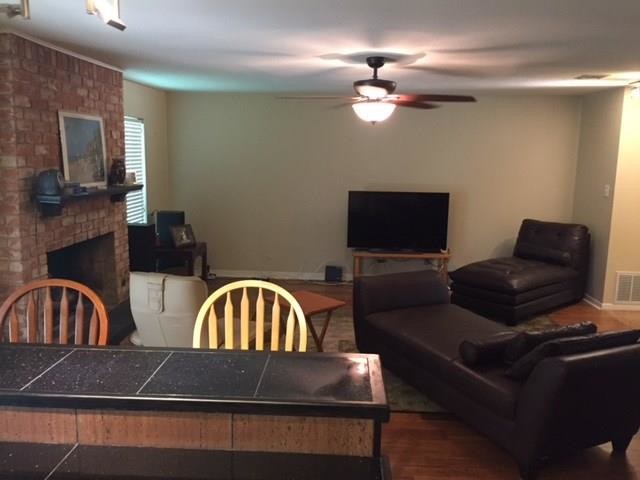 Foto del edificio - 6601 Treadwell Blvd