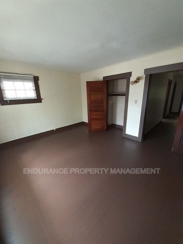 Building Photo - 218-220 Rockwood Ave