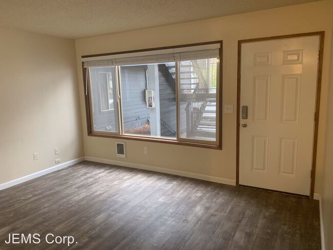 Building Photo - 3929 NE 78th Ave