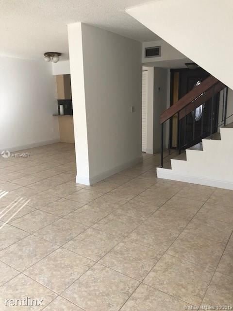 Building Photo - 3810 SW 79th Ave