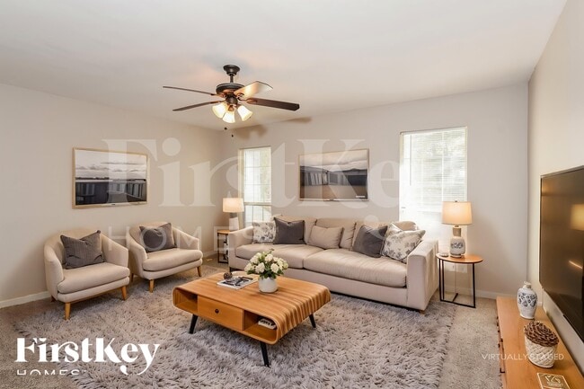 Foto del edificio - 6582 Wellington Square