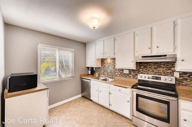 Building Photo - 7087 Russan Ln