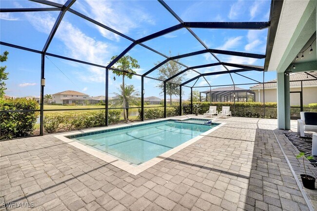 Foto del edificio - 2369 Tangerine Ln