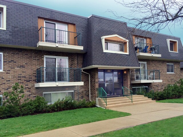 Primary Photo - 3220 Sanders Rd