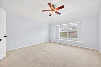 Building Photo - 24822 Diamond Run Ct