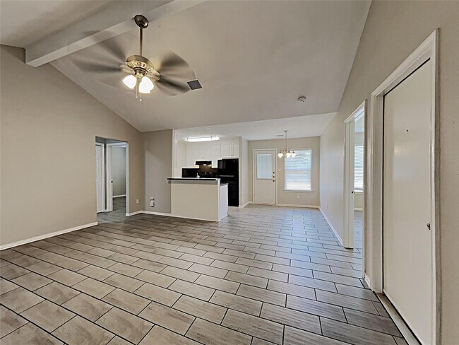 Foto del edificio - 16346 Sun View Ln