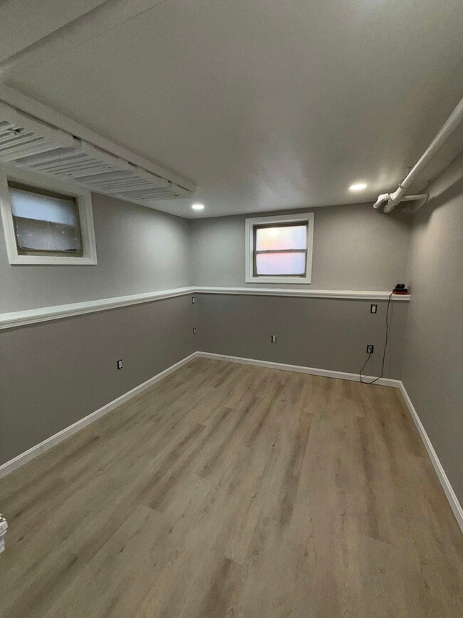 Building Photo - 99 Hancock St