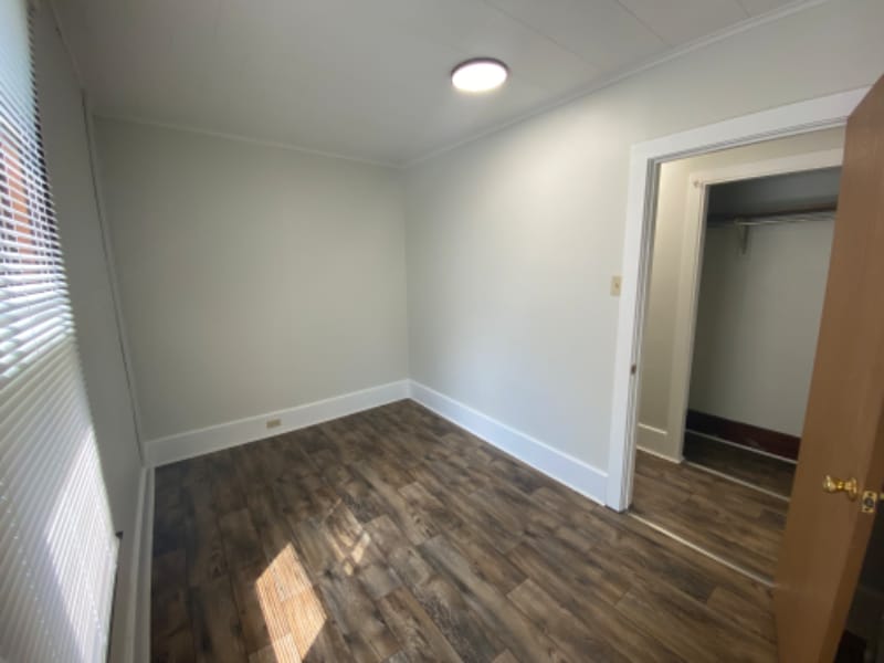 Primary Photo - 169 W Gibson St