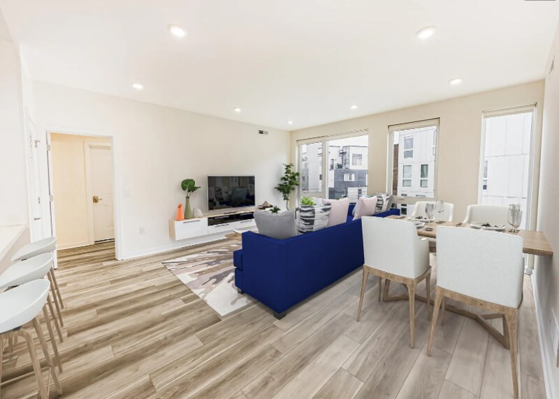 Photo - 1667 N 5th St