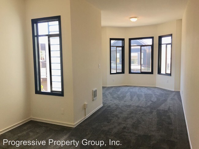 Building Photo - 825-829 22nd St