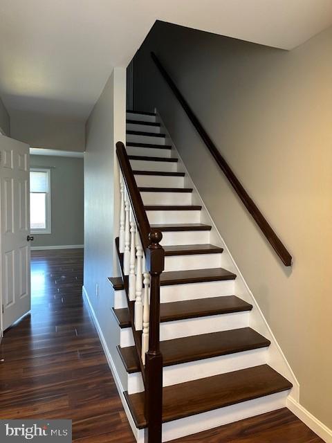 Building Photo - 617 Allenview Dr