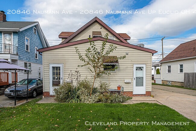 Foto del edificio - 20846 Naumann Ave