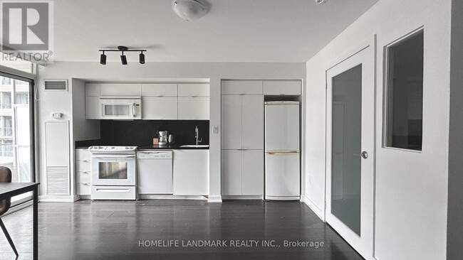 Building Photo - 151-151 Dan Leckie Way