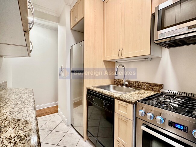 Building Photo - 209 West 102nd Street