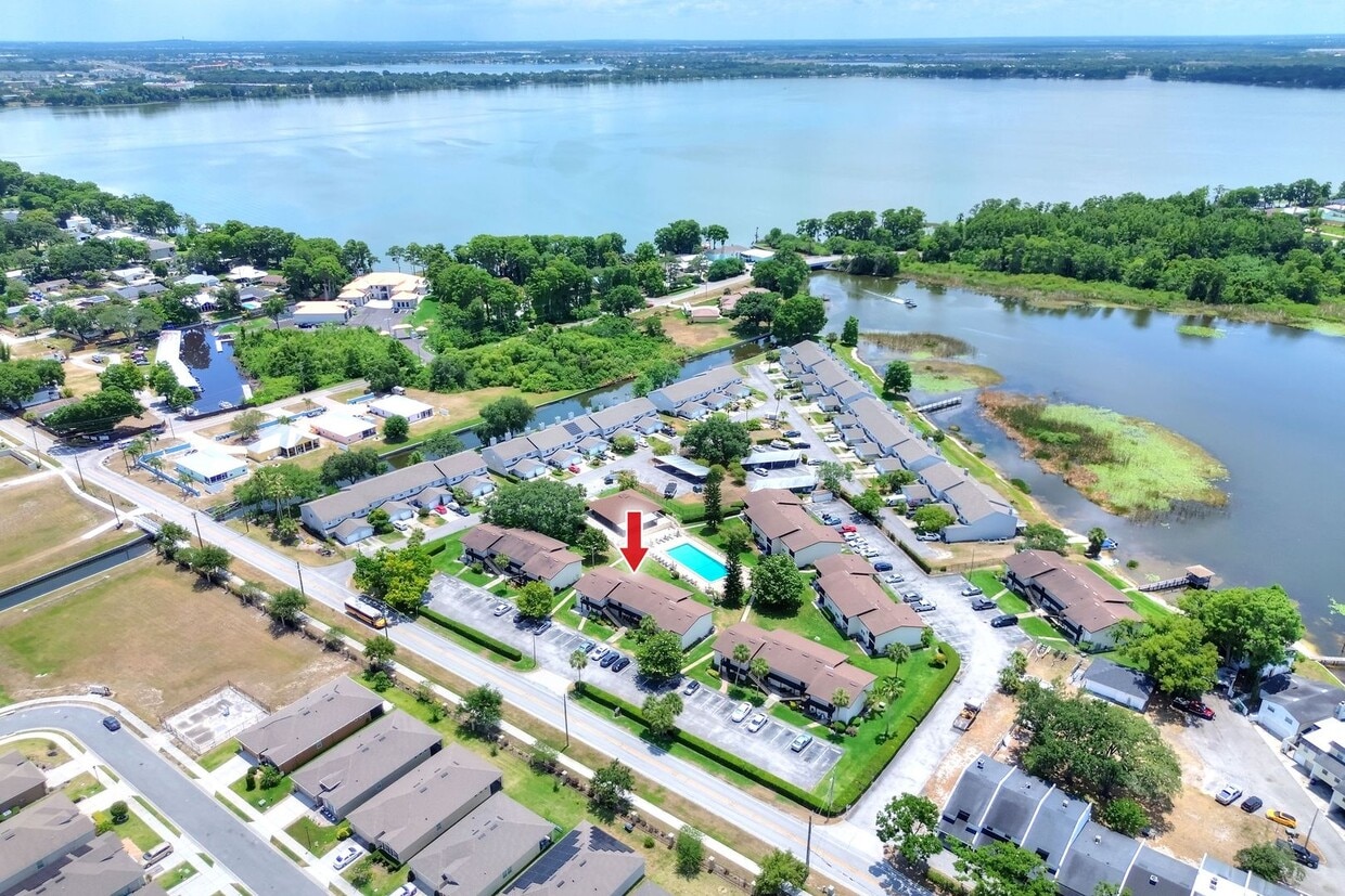 Foto principal - Two-Bedroom Condo in Winter Haven