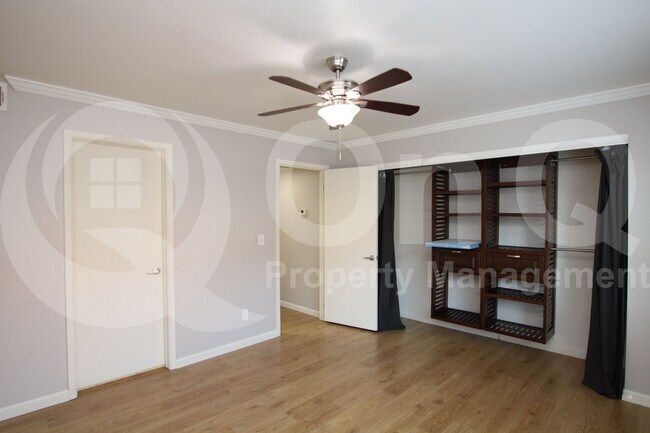 Building Photo - 30 E Brown Rd