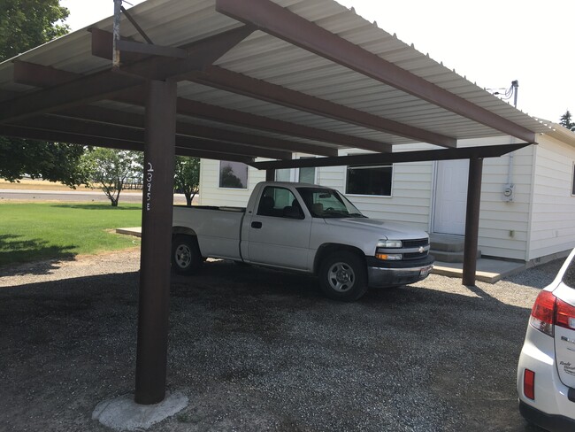 Carport - 2395 E 3000 N