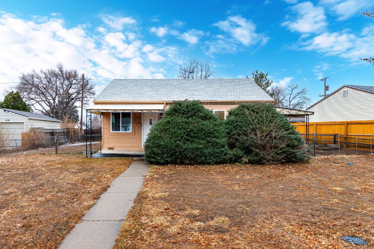 Photo - 981 Lansing St Two bed / 1 bath home for rent