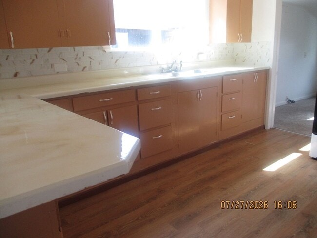 Building Photo - 1227 Chenault Ave