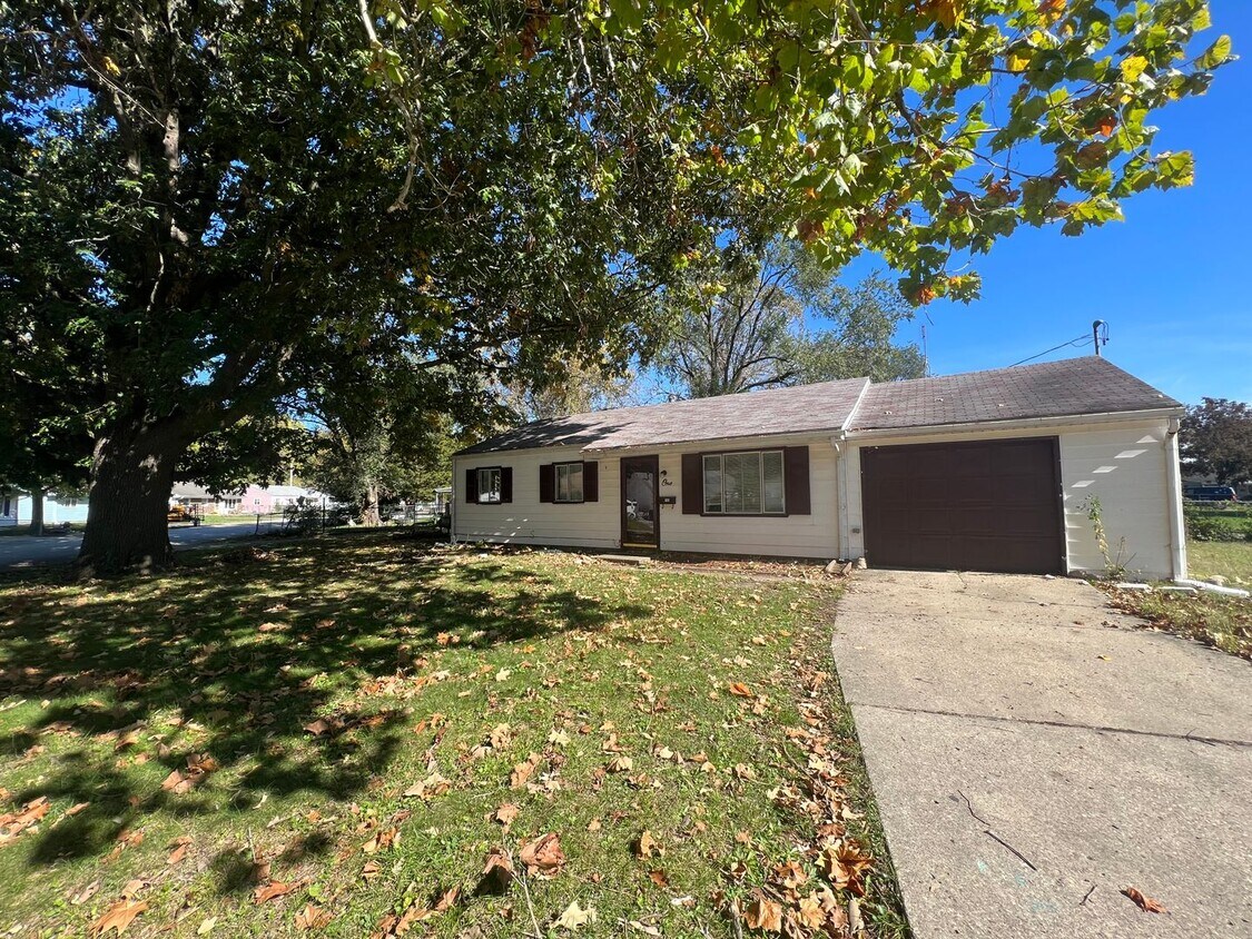 Foto principal - Pet Friendly 3 Bedroom 2 Bath