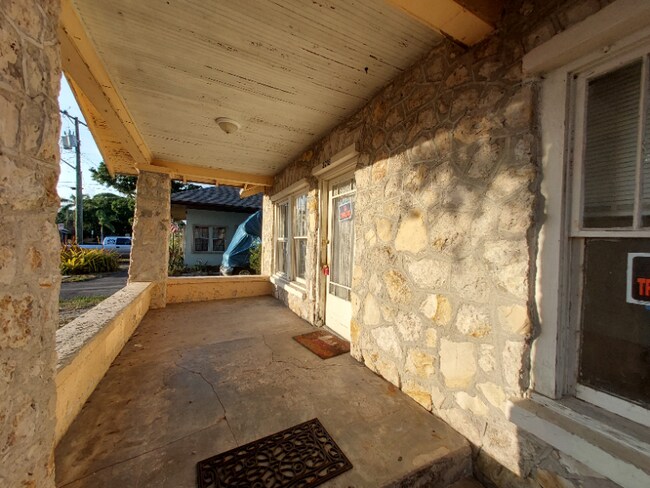 Foto del edificio - 2713 5th St W