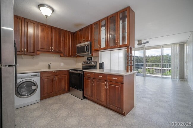 Foto del edificio - Move-In Ready 1-Bedroom 1 Bath Condo in Ce...