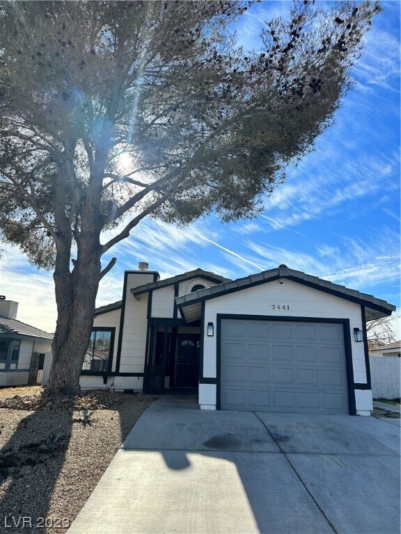 Foto principal - 7441 Saybrook Point Dr