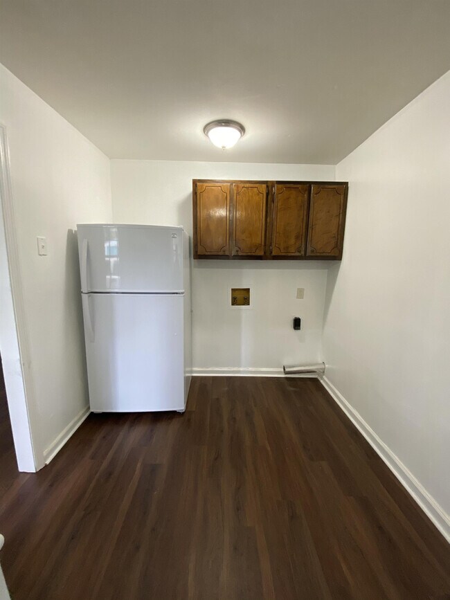 Foto del edificio - 2904 Charlene Dr