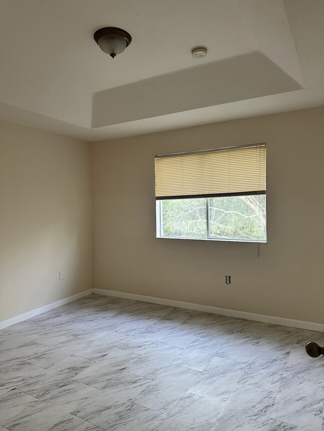 Foto del edificio - 1527 SE 24th Ct