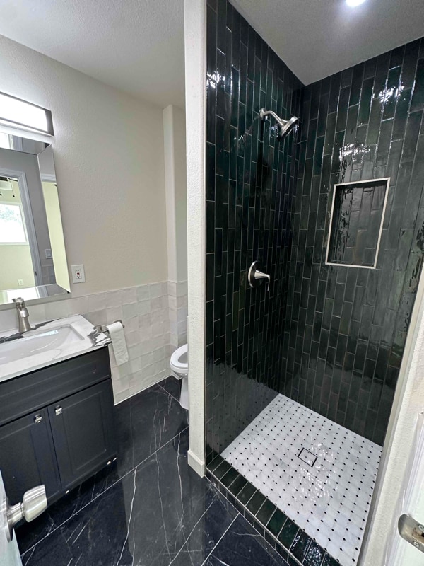 Foto del edificio - 1211 Center Ln