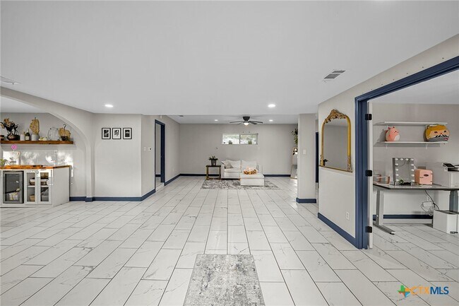 Foto del edificio - 133 Alamo Dr