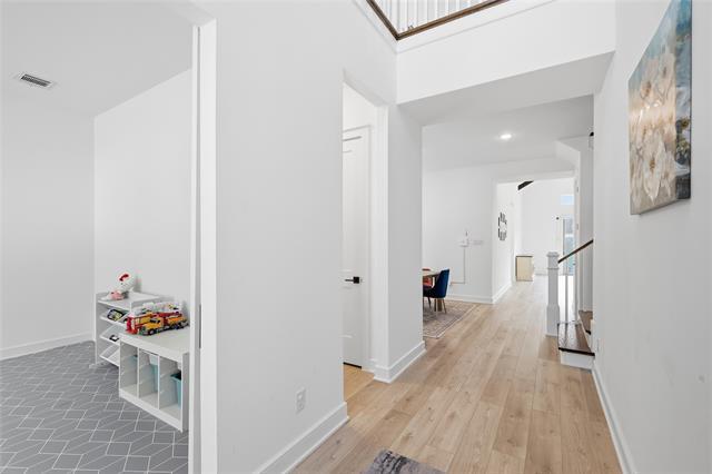 Building Photo - 4728 Brockwell Dr.