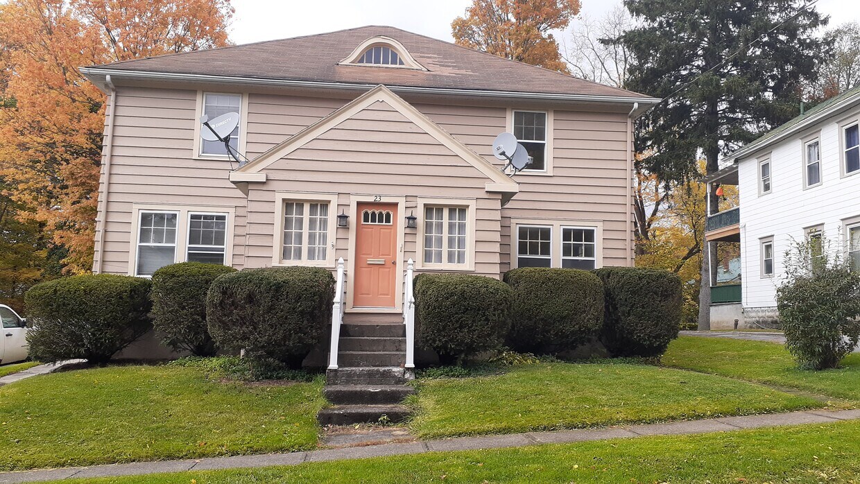 Right Side - 23 Union St