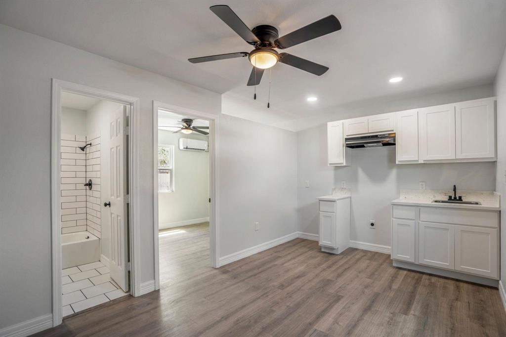 Foto principal - 7836 Ave E