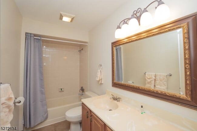 Building Photo - 5 Red Lodge Dr